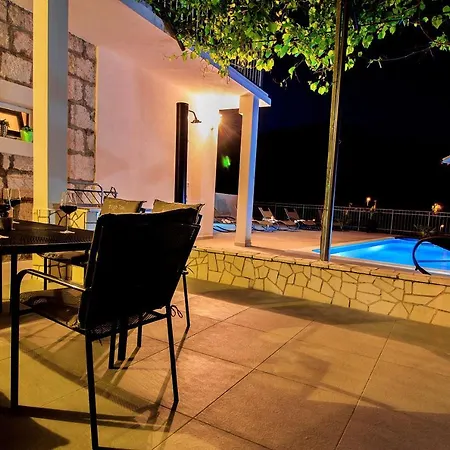 Vedrana Villa