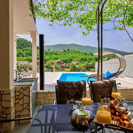 Vedrana Villa