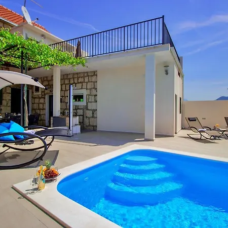 Vedrana Villa